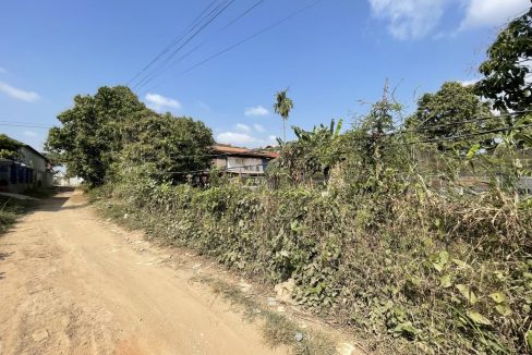 Good Land for investment for Sale in Svay Chroum (2)