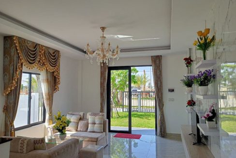 Modern luxury villa in Ang Snoul District (2)