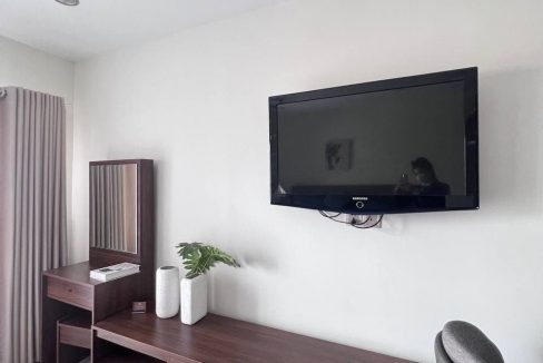 Good Living Studio Condominium for rent in Tuol Kork is available now (6)