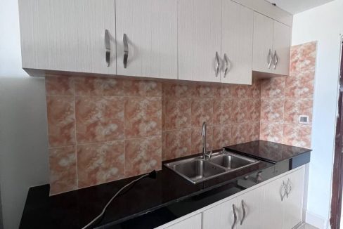 Good Living Studio Condominium for rent in Tuol Kork is available now (7)