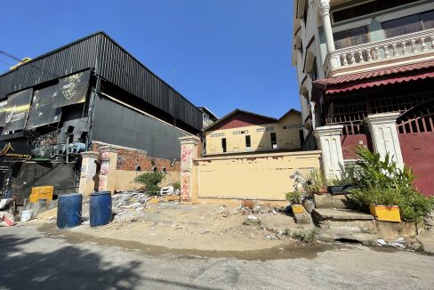 Good Location Land for sale in Tuol Tumpong available now (2)