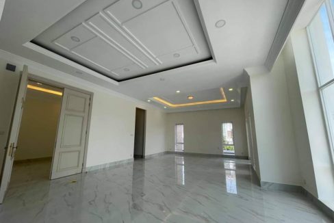 Luxury KIng A Villa For Sale In Borey Peng Huoth Boeng Snor Eco Melody (8)