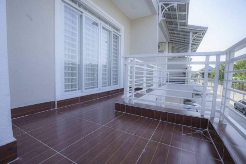 Modern Link Villa for Sale on National Road 1 (7)