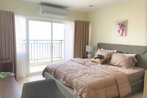 New Spacious Studio Condominium for rent in TK is looking for you now (1)