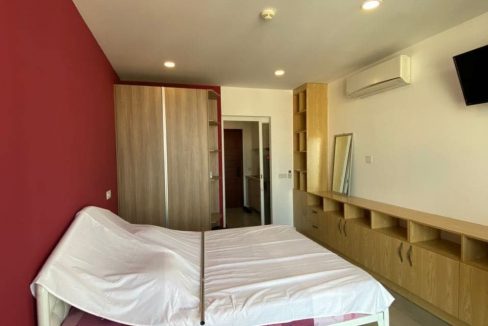 Studio Room Condominium in front of Aeon Mall 1 (3)