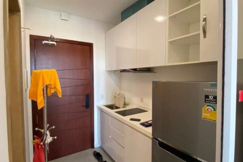 Studio Room Condominium in front of Aeon Mall 1 (4)