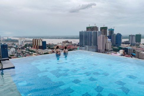 Studio Room Condominium in front of Aeon Mall 1 (5)