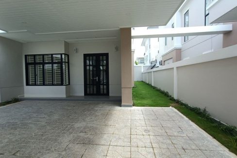 Twin Villa For Sale In Borey Peng Huoth Boeng Snor The Uro Vill (2)