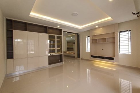 Twin Villa For Sale In Borey Peng Huoth Boeng Snor The Uro Vill (5)