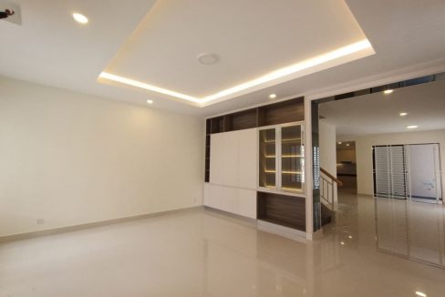 Twin Villa For Sale In Borey Peng Huoth Boeng Snor The Uro Vill (7)