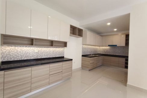 Twin Villa For Sale In Borey Peng Huoth Boeng Snor The Uro Vill (8)