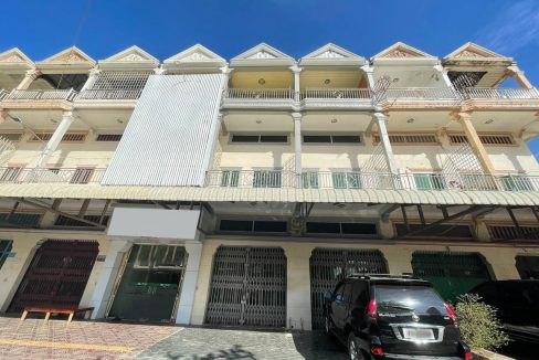 Urgent Shophouse for rent (2)
