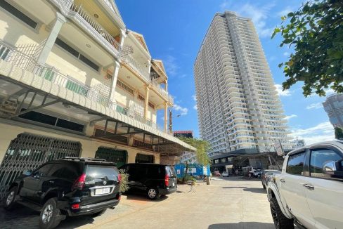 Urgent Shophouse for rent (4)
