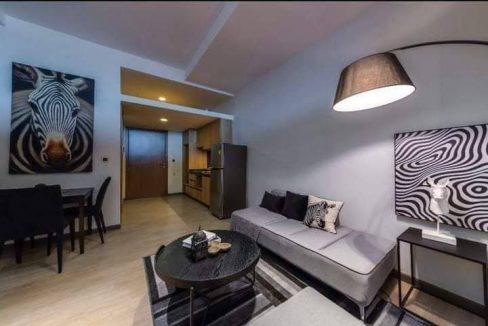 Very Nice One Bedroom Condominium with Gym Steam Swimming Pool and Sky Bar in Bkk3 (2)