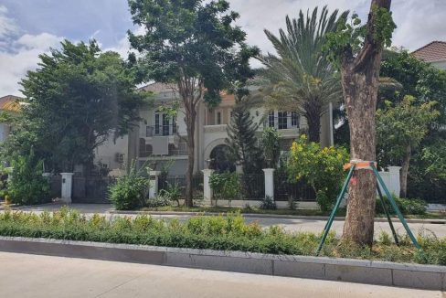 Very Nice Villa for Urgent Sale at Borey Grand Phnom Penh (2)