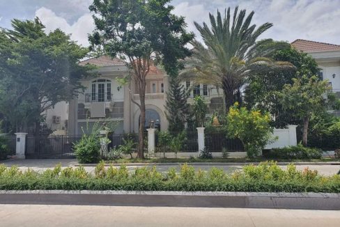 Very Nice Villa for Urgent Sale at Borey Grand Phnom Penh (3)
