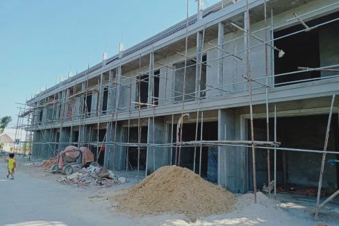 1Luxury Link Villa for Sale behind Prek Hoor Market in Takhmao City (6)