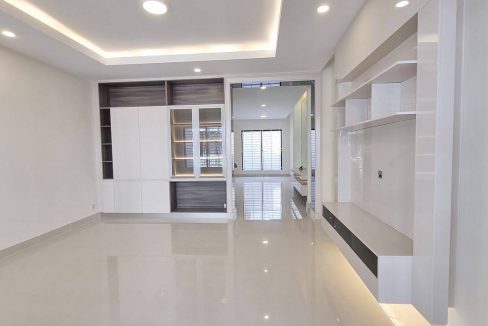 4 Bedrooms Conner Link VIlla for Sale in Borey Peng Hourt Beng Snor the Eco Delta (2)