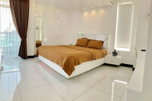 Beautiful One Bedroom Apartment for Rent access to gym, Steam sauna and pool! (1)