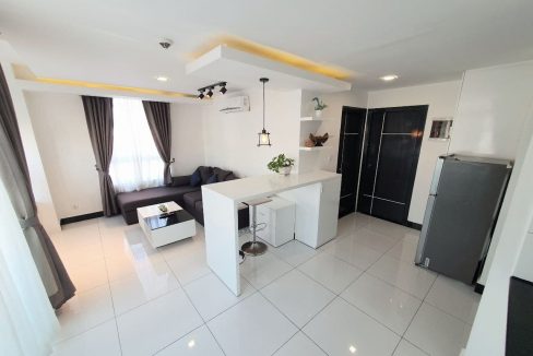 Beautiful One Bedroom Apartment for Rent access to gym, Steam sauna and pool! (4)