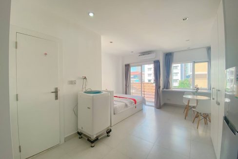 Beautiful Studio Service Apartment for rent in BKK1 (3)