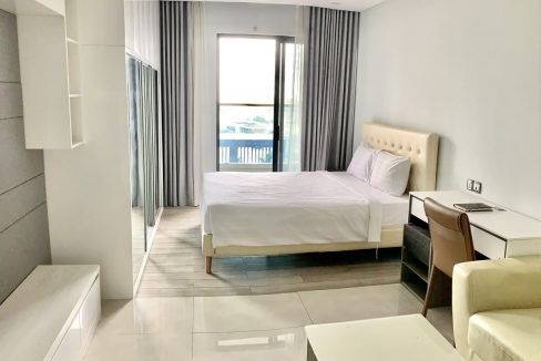 Diamond Studio Condo Unite for rent near Koh Pich in Tonle Bassac (1)
