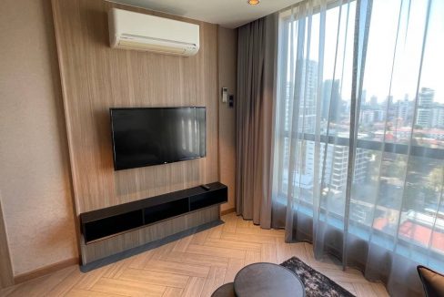 Duplex 3 Bedrooms Apartment for rent along Preah Norodom Blvd (47)