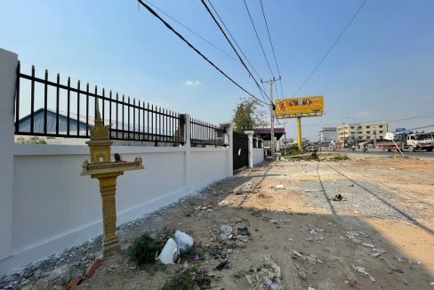 Good Location Land For Sale in Phnom Penh. (2)