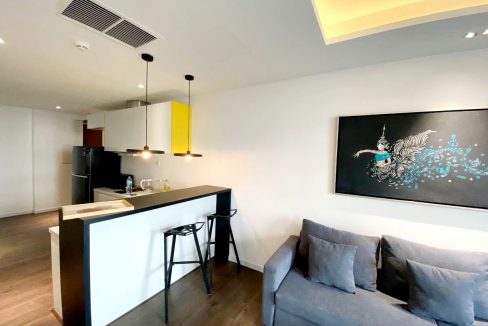 Luxury 2 Bedrooms Condo for rent along Sothearos Boulevard in front of AEON Mall 1 (4)