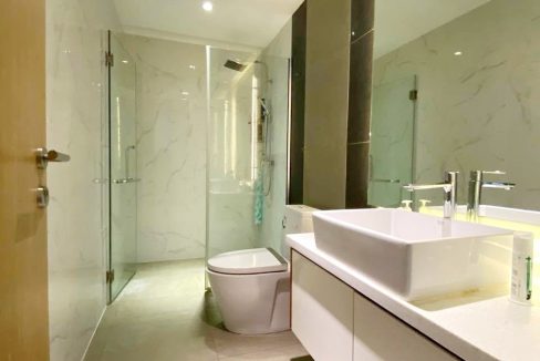 Luxury 2 Bedrooms Condo for rent along Sothearos Boulevard in front of AEON Mall 1 (9)