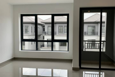 Modern Link House For Sale in Borey Chip Mong Land (2)