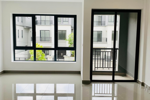 Modern Link House For Sale in Borey Chip Mong Land (5)