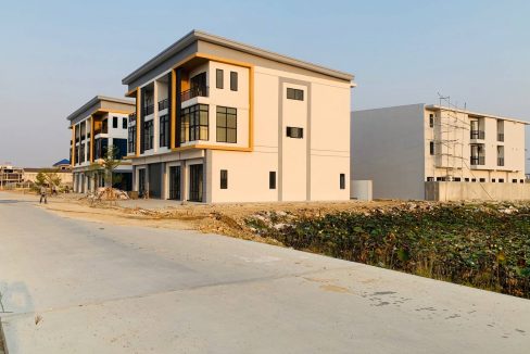 Modern Stylist Link Villa for Sale in ChoukVa 2 (3)