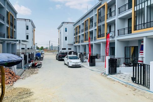 Modern Stylist Link Villa for Sale in ChoukVa 2 (8)