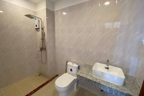 Spacious Tow Bedrooms Apartment For Rent in Chamkar Mon (6)