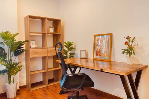 Special Promotion 2 Bedroom Apartment with Fully Furnished For Rent in BKK1 (5)