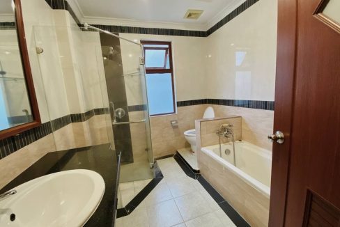 Special Promotion 2 Bedroom Apartment with Fully Furnished For Rent in BKK1 (9)