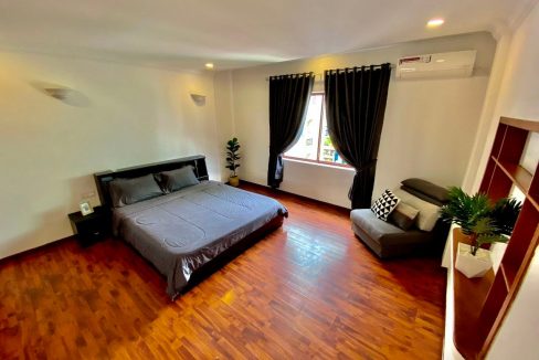 Sweet Home 3 Bedrooms Condominium for rent near Independence Monument (2)