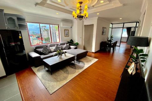 Sweet Home 3 Bedrooms Condominium for rent near Independence Monument (5)