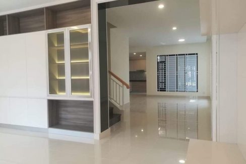 Very Nice Twin B Villa For Sale In Borey Peng Huoth Beng Snor Eco Deta (6)