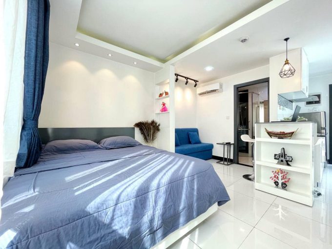 Studio Apartment (1)
