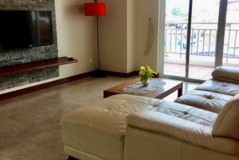 Modern Two Bedroom Apartment for Rent In Khan Toul Kork (9)