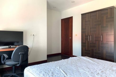 Modern one Bedroom Apartment for Rent In Khan Toul Kork (8)