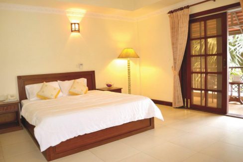 One Bedroom Apartment with Very Nice Location In Doun Penh (1)