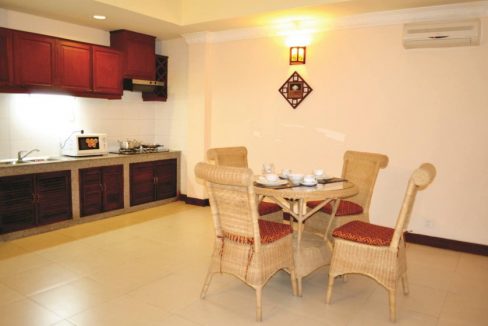 One Bedroom Apartment with Very Nice Location In Doun Penh (2)