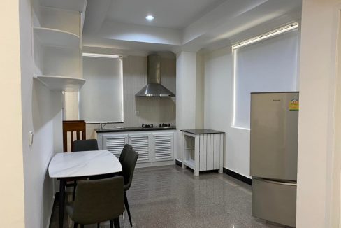 Swimming Pool with Two Bedrooms Apartment for Rent In Khan 7 Makara (10)