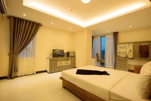 Charming Two Bedrooms Apartment for Rent with Best Location In Boeng Keng Kang (1)
