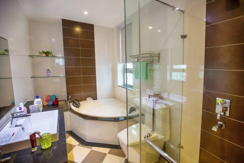Charming Two Bedrooms Apartment for Rent with Best Location In Boeng Keng Kang (6)