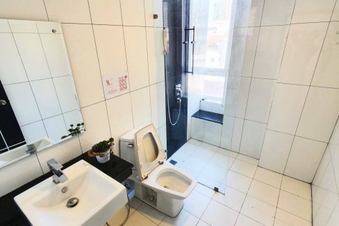 Fully Furnished Three Bedrooms Apartment for Rent In Boeng Keng Kang (16)