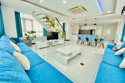 Fully Furnished Three Bedrooms Apartment for Rent In Boeng Keng Kang (6)